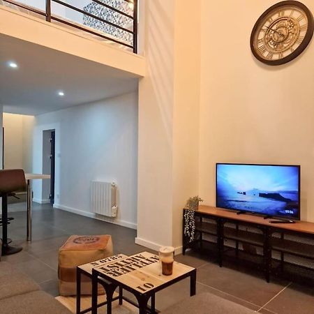 Grand Loft Avec Terrasse Privee Appartement Saint-Etienne  Buitenkant foto